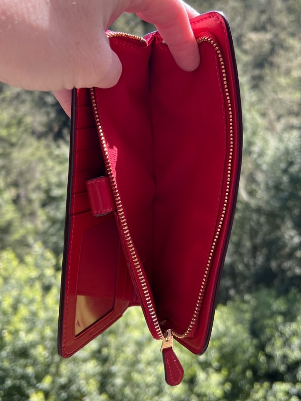 COACH Red Smooth Leather Slim Wallet Clutch CC Holder Gold Hardware AUTHENTIC - Picture 6 of 8